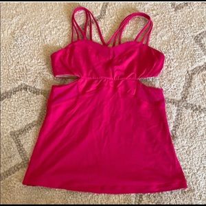 Lululemon fuscia open side